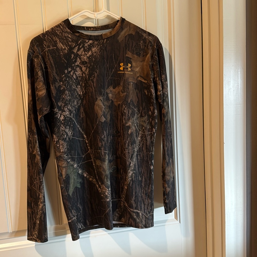 Under Armour Kids XL Long Sleeve Shirt Camo